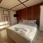 Rustig Bij De Rijn - Bed & Breakfast *